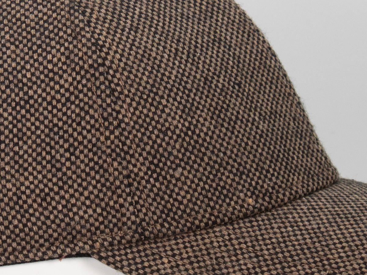 Casquette « Prestige » Gros Caviar Marron / Beige avec design en tissu à motifs élégants