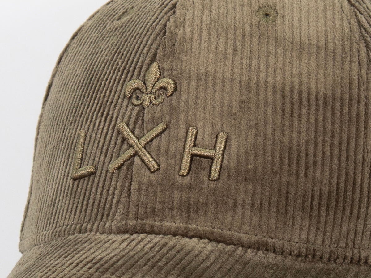 Casquette « Héritage » Velours Côtelé Ton sur Ton Kaki avec logo LXH brodé sur le devant