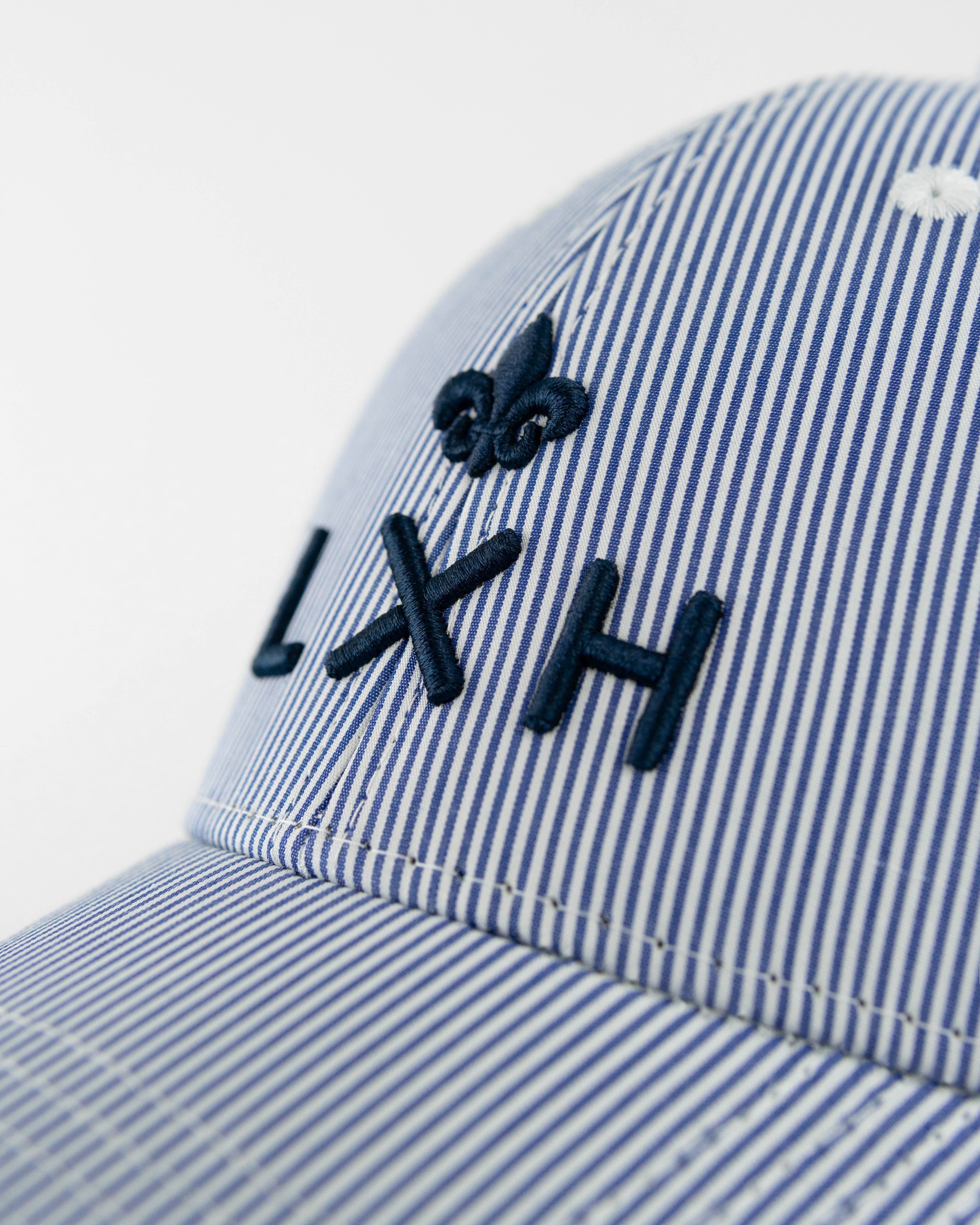 "Heritage" Cap White / Navy Blue Stripes